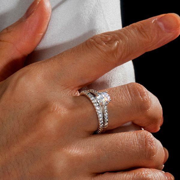 Unique Wedding Ring Set: The Perfect Symbol of Love and Elegance