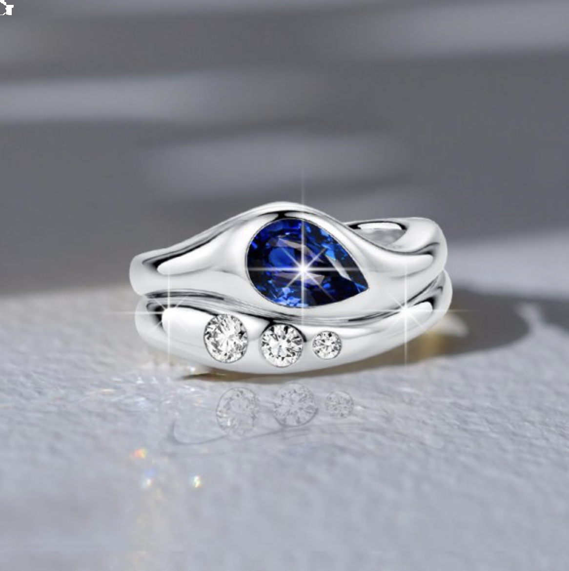 Bezel vs Prong Engagement Ring: Which Setting Fits Your Style?