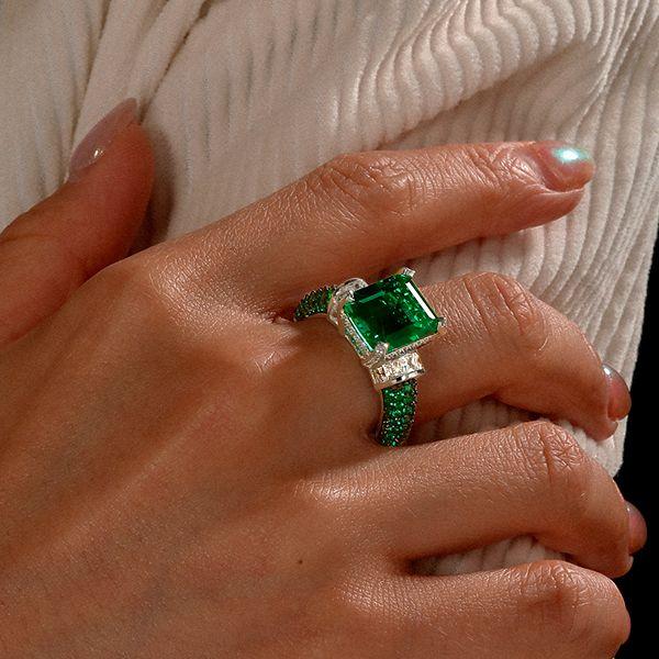 Timeless Elegance: Why Vintage Moissanite Rings Are the Ultimate Heirloom-Inspired Choice