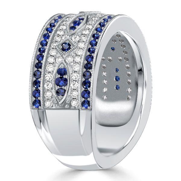 Cherished Moments & Sparkling Gifts: Choosing Jewelry for Women for Christmas