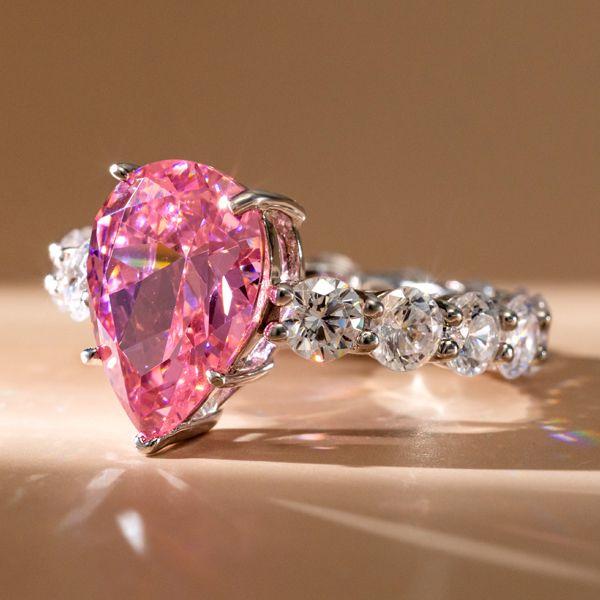 Pink Sapphire Engagement Rings: An Exquisite Choice for the Contemporary Bride