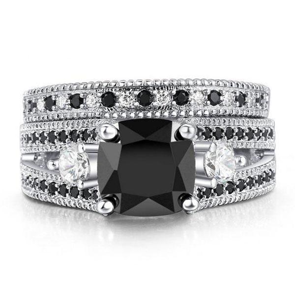 Black and Silver Ring: A Striking Contrast in Modern Jewelry Design
