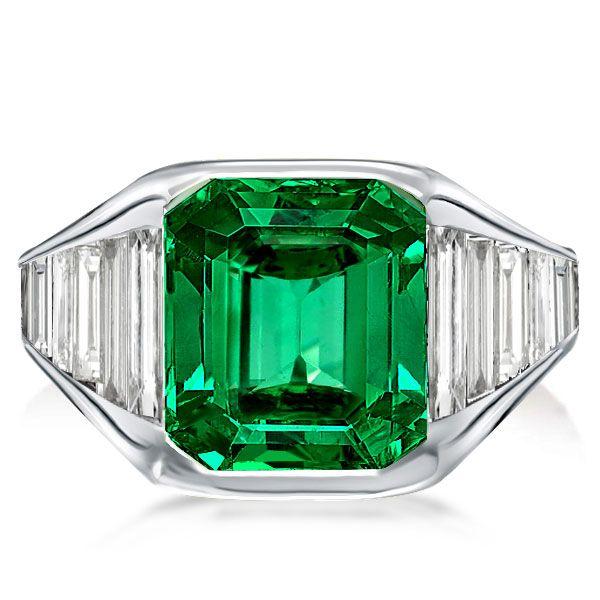 Why Choose Vintage Emerald Rings for Engagement?