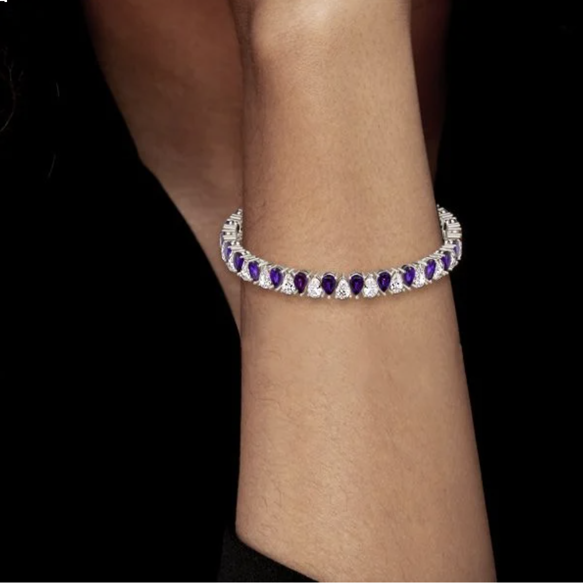 How Does a February Birthstone Bracelet Express Personal Meaning and Elegant Design?