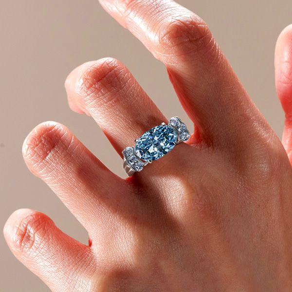 Unveiling the Elegance of Oval Cut Engagement Rings