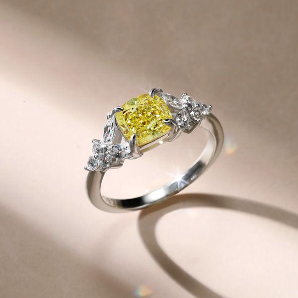 Topaz Rings for Women: The Perfect Blend of Beauty and Meaning