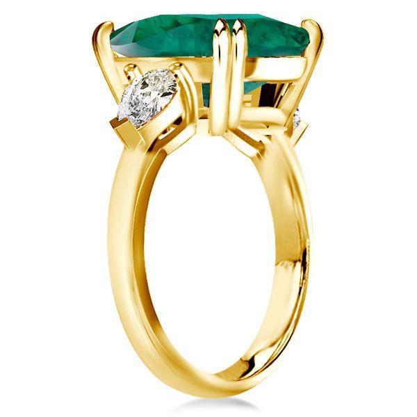 Engagement Rings with Emerald