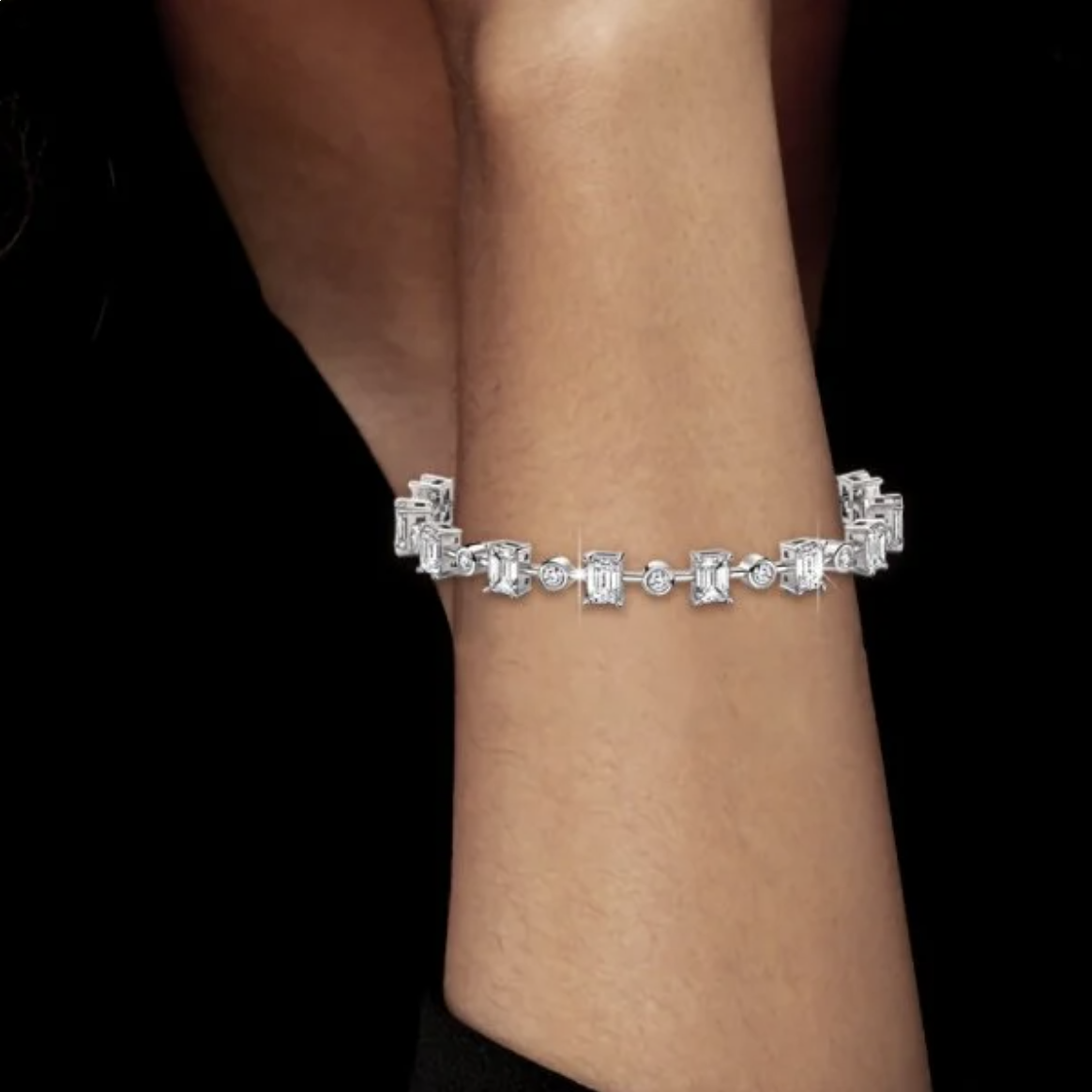 White Gold vs Sterling Silver: Which Jewelry Metal Is the Better Choice for Your Style?