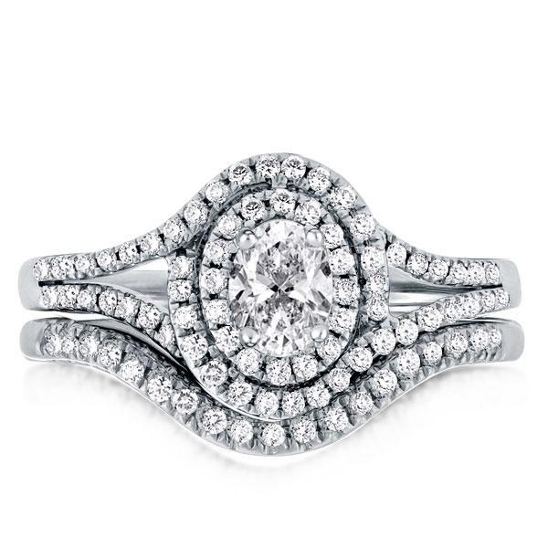6 Popular Engagement Sets Styles For Her And Him