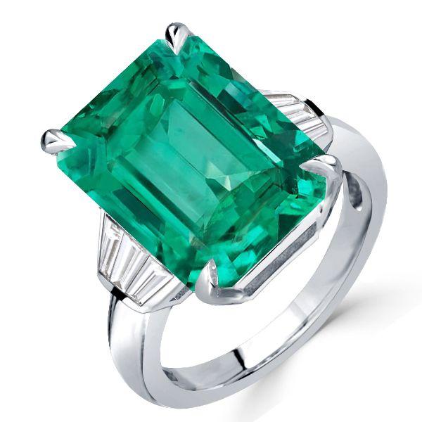 Emerald Cut Gemstone Rings: A Symphony of Sparkle and Craftsmanship