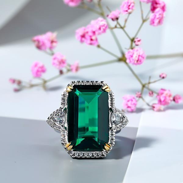 Why Choose Green Engagement Rings On Italojewelry?