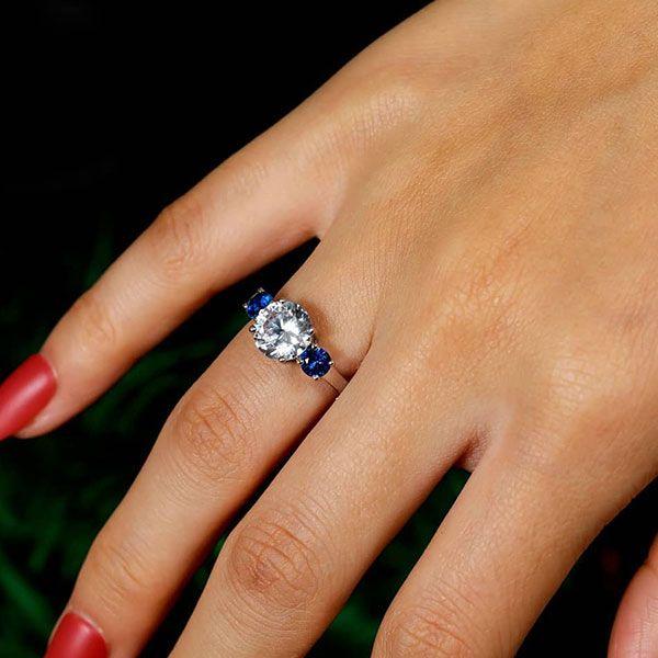 How to Shop for The Best Blue Engagement Ring On Italojewelry?