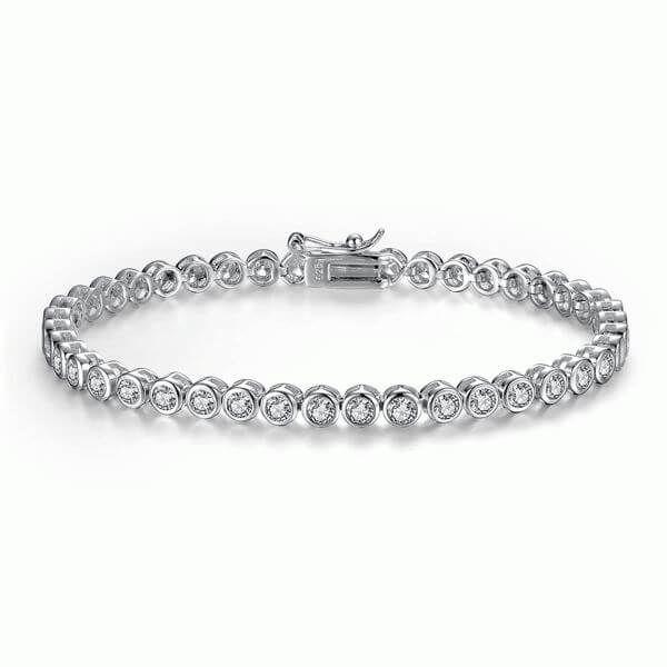 Timeless Elegance: Why Silver Bracelets for Mothers Are the Perfect Gift