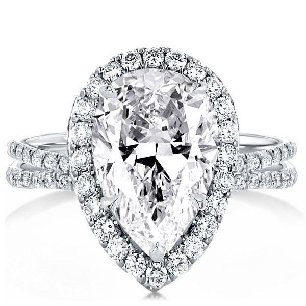 How to Select the Ideal Pear Halo Engagement Ring for Your Unique Style?