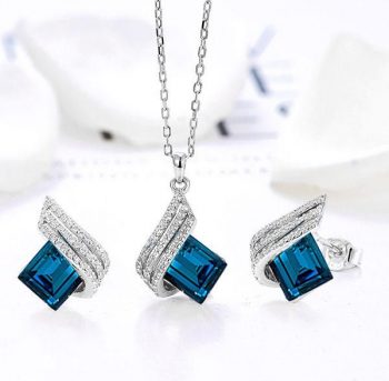 Necklaces and Jewelry for Girlfriend