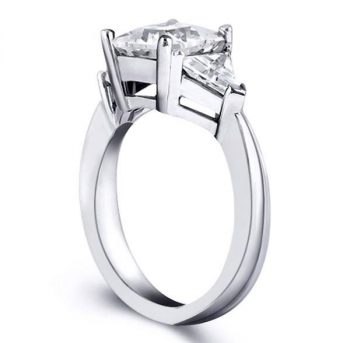 Emerald Gemstone Engagement Rings: Black Friday 2023's Most Coveted Deal
