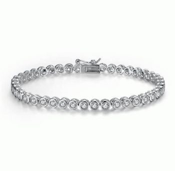 Timeless Elegance: Why Silver Bracelets for Mothers Are the Perfect Gift