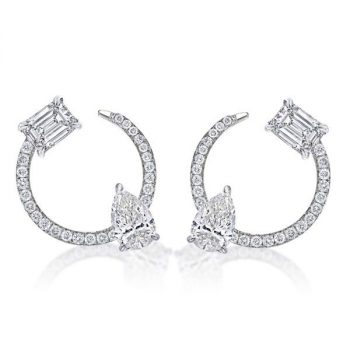 Large Stud Earrings: The Bold Statement Your Jewelry Collection Needs