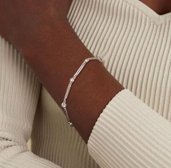 Moissanite vs Diamond: Unveiling the Brilliance of Your Forever Stone