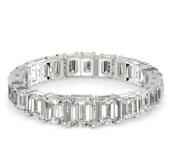Timeless Elegance: Discover the Beauty of the Emerald Cut Bracelet