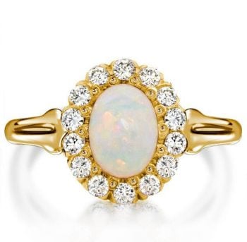 Why an Oval Ring with Halo is the Perfect Symbol of Love and Elegance?