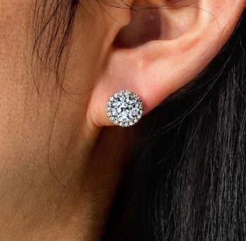 Why Silver Studs Earrings Are the Timeless Choice for Every Season?
