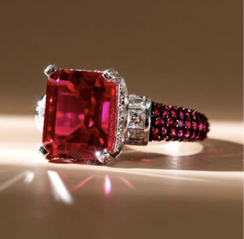 Vintage Style Engagement Rings: Timeless Romance in the Age of Personal Expression