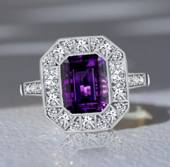 Why Is a Purple Sapphire Ring Becoming Popular Among Modern Brides?
