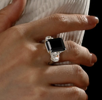 Black Ring Meaning: What Does a Black Ring Symbolize in Jewelry?