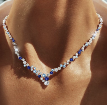 How Does a Women’s Tennis Necklace Reflect Personal Style and Meaning?