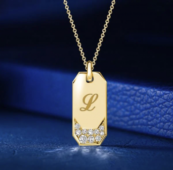 Timeless Style Guide: Choosing the Right Womens Gold Necklace