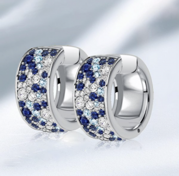 What Are Huggie Hoop Earrings and Why Are They One of Today's Most Loved Jewelry Trends?