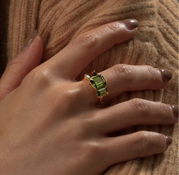 3 Stone Engagement Ring: A Classic Choice That Never Goes Out of Style