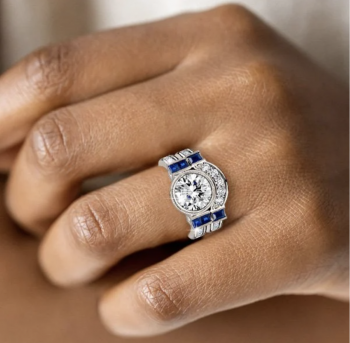 Antique Style Wedding Ring Set: Vintage Romance for a Modern Love Story