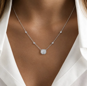 Jewelry Gift for Wife Anniversary: Beautiful Ideas She'll Treasure